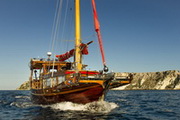 Sailing tours